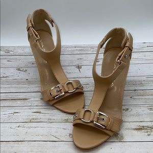 Via Spiga Nude Strappy Heels Size 4!